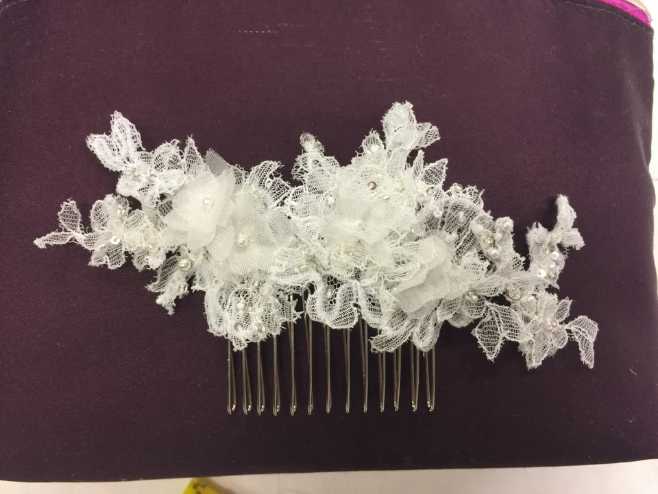 White floral Ralph & Russo bridal hair accessory